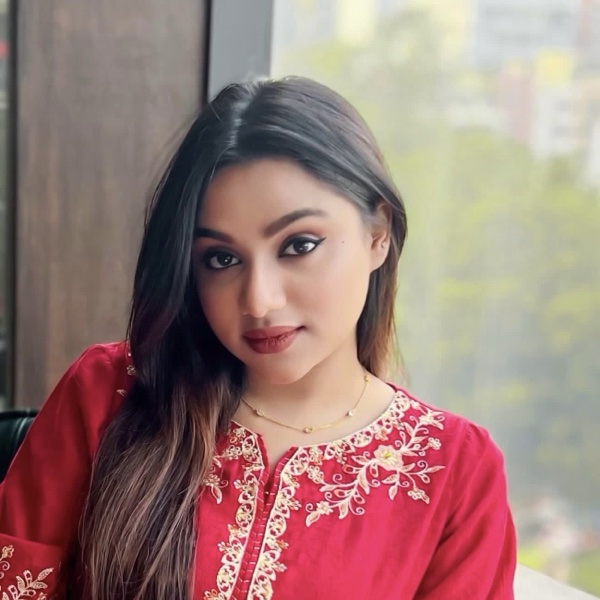 Portrait of Sara Jamil